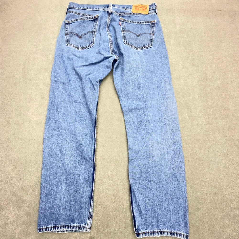 Levis 505 Regular Fit Straight Leg Jeans Mens 34x30 Medium Wash Blue Denim - Picture 2 of 14
